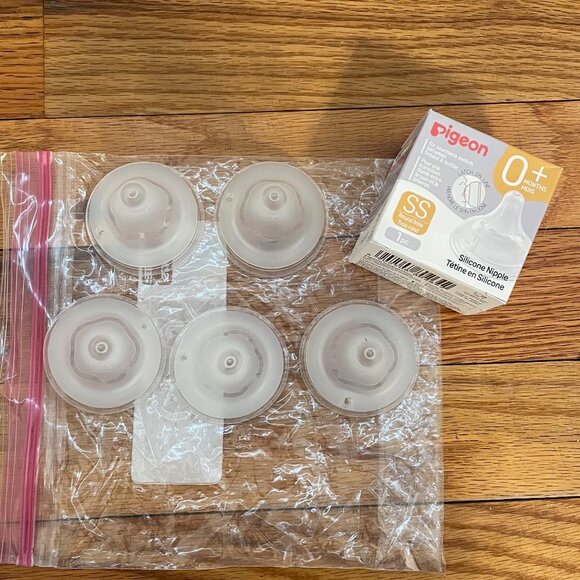 Pigeon Baby Bottle and Munchkin Drying Rack 6+-Piece Lot - Picture 3 of 6